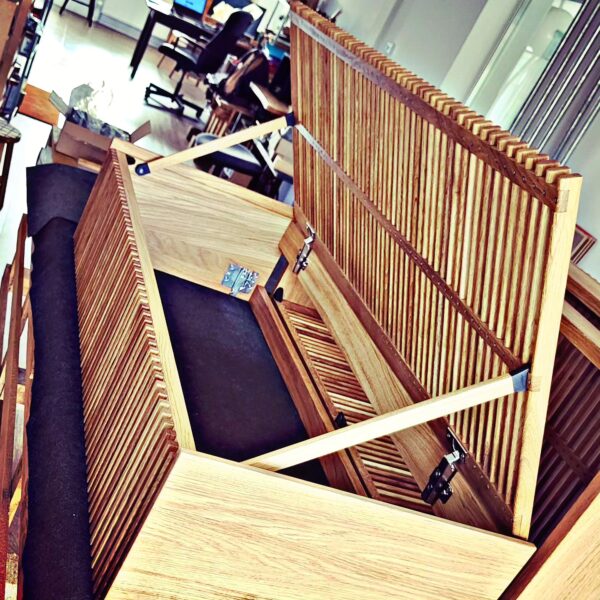 Picsart_23-08-27_01-00-11-463